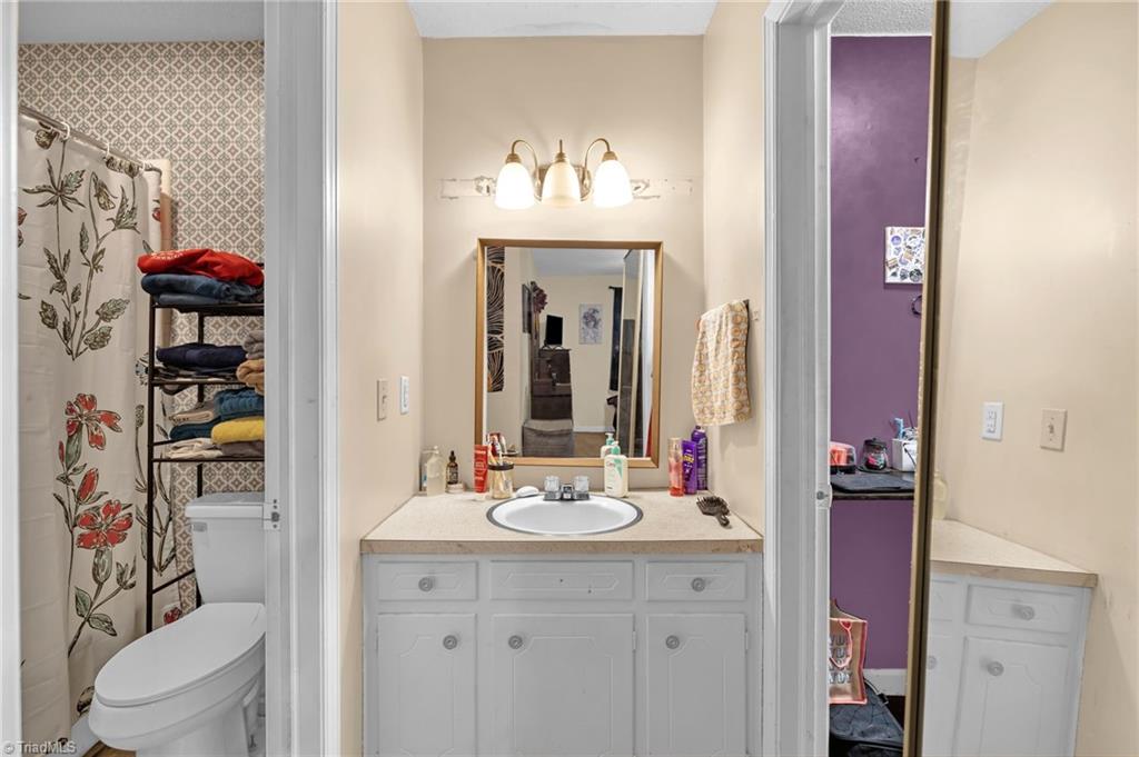 607 West Academy Street Randleman, NC 27317 - Photo 16 of 33