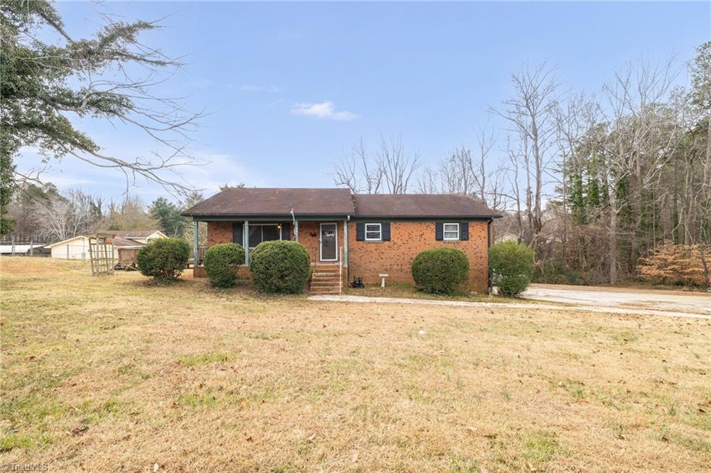 607 West Academy Street Randleman, NC 27317 - Photo 2 of 33