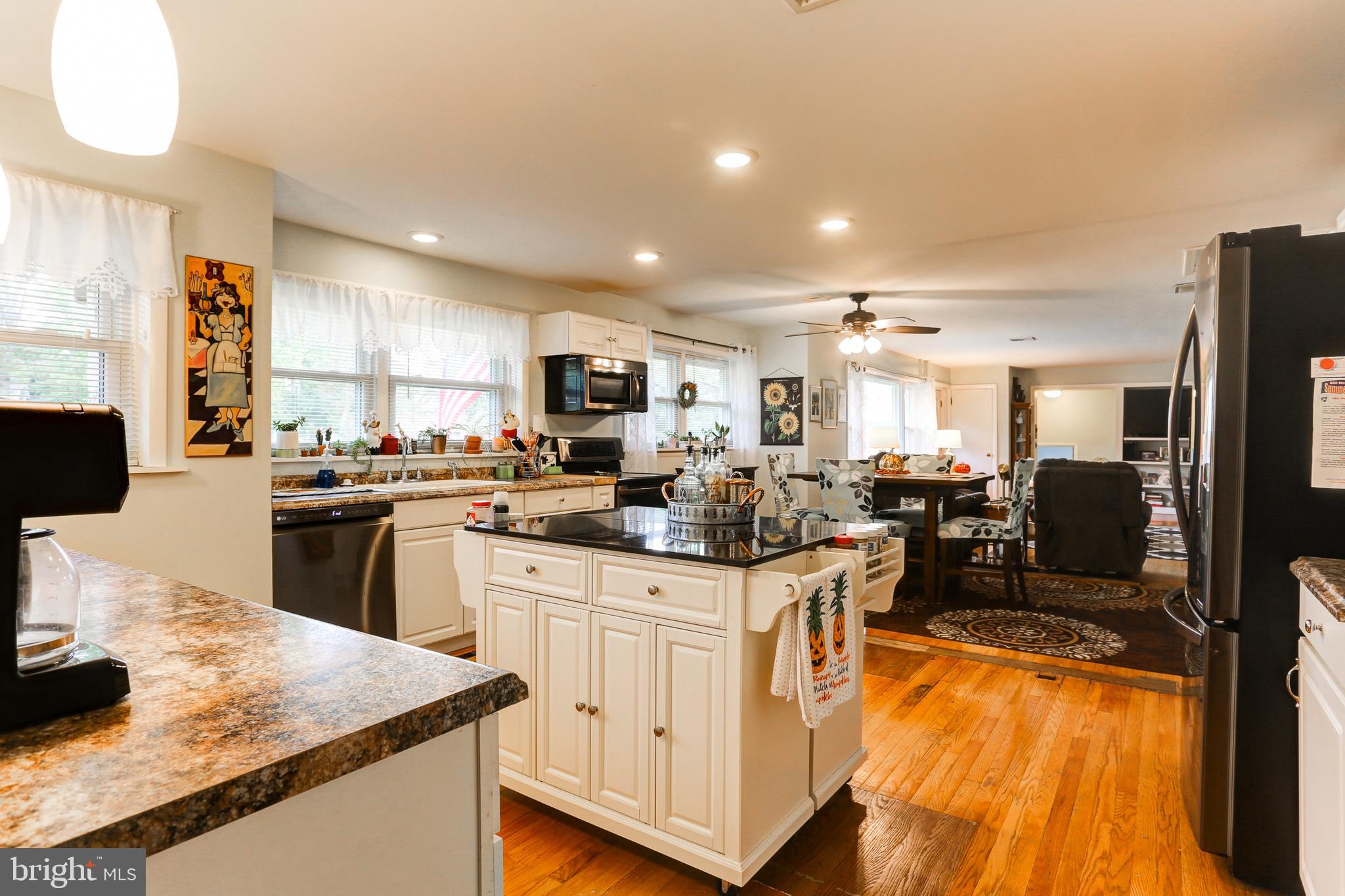100 Reeser Road Camp Hill, PA 17011 - Photo 3 of 34 Gallery Image 3