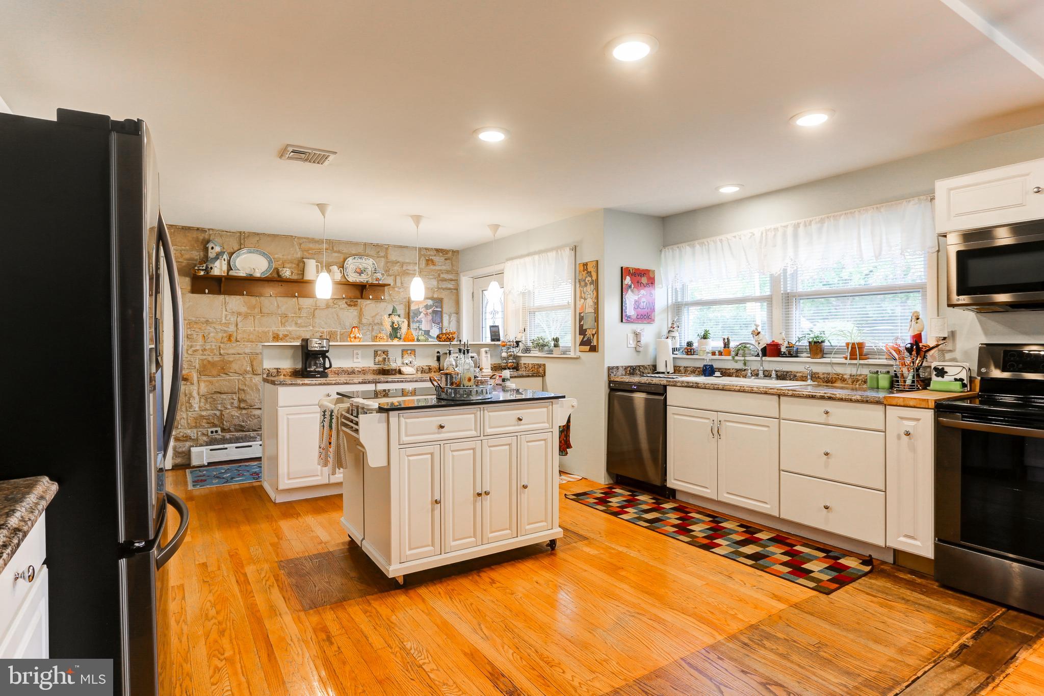 100 Reeser Road Camp Hill, PA 17011 - Photo 4 of 34 Gallery Image 4