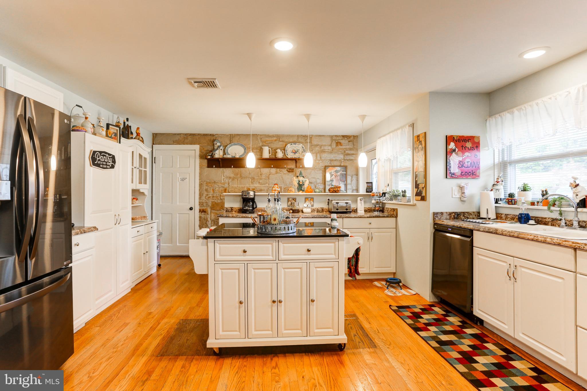 100 Reeser Road Camp Hill, PA 17011 - Photo 5 of 34 Gallery Image 5