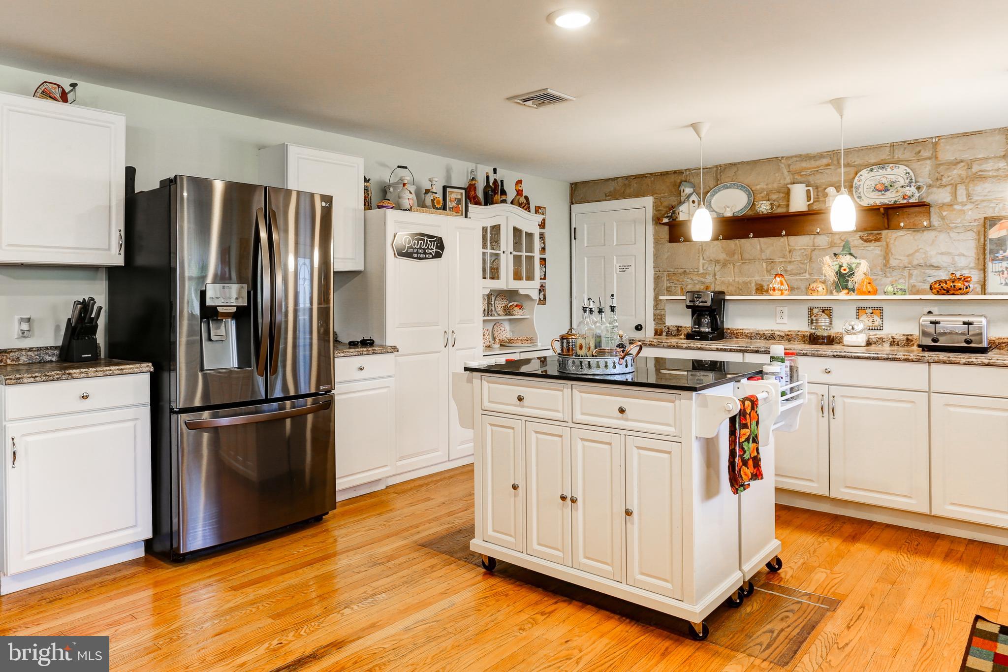 100 Reeser Road Camp Hill, PA 17011 - Photo 6 of 34 Gallery Image 6