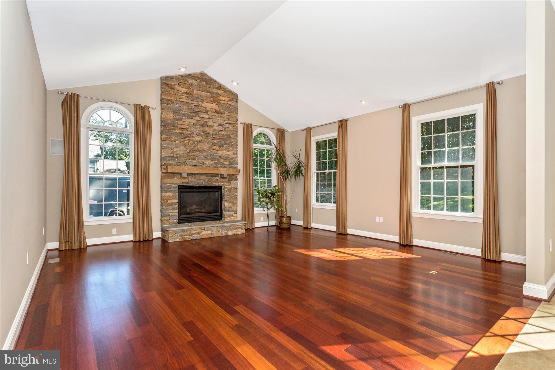 775 Lone Tree Road Westminster, MD 21157 - Photo 14 of 30 Family Room