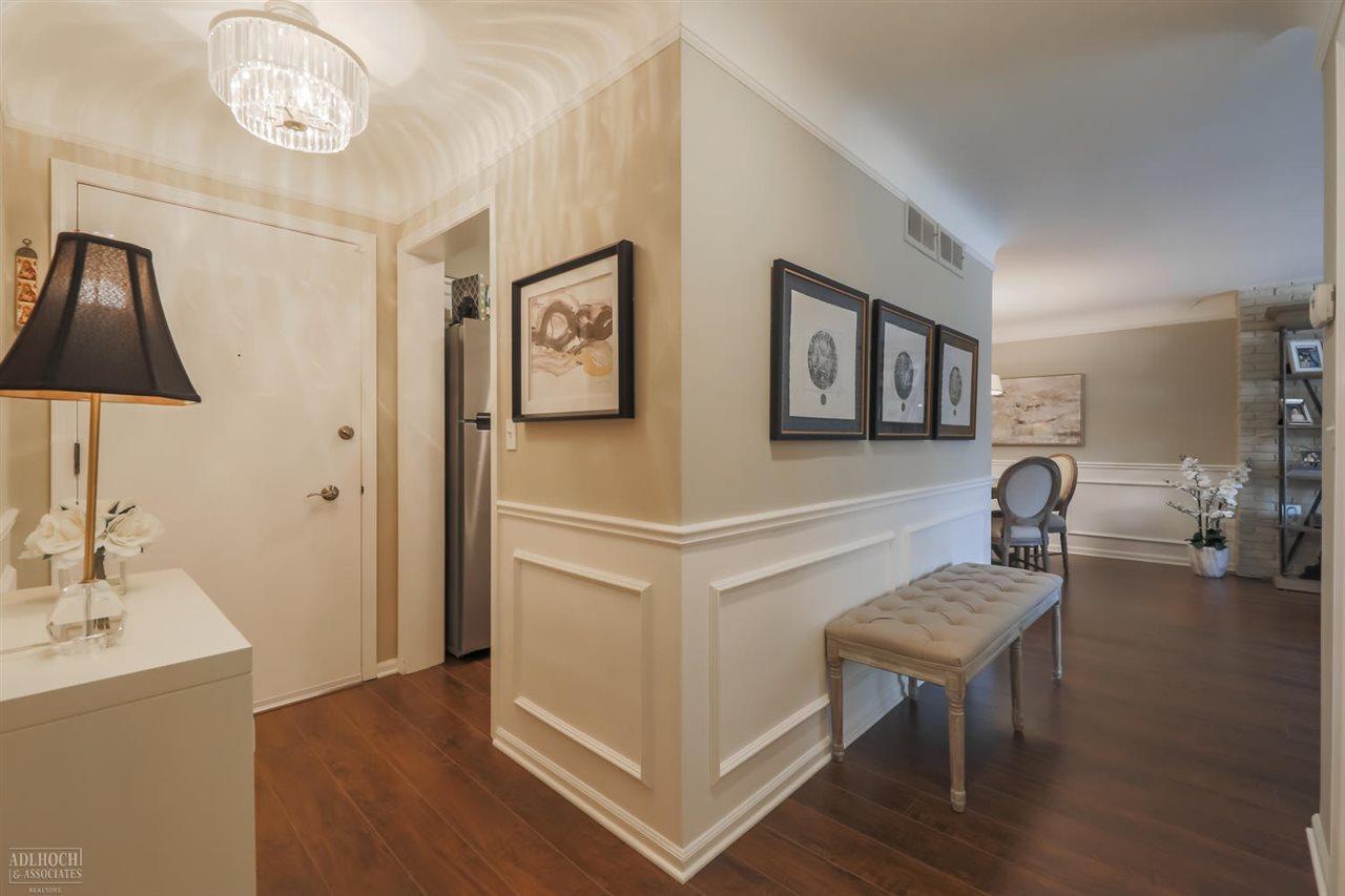 1750 Vernier Road, Unit 17 Grosse Pointe Woods, MI 48236 - Photo 19 of 33