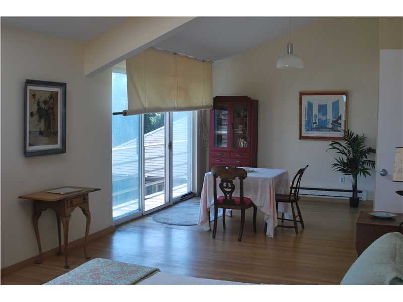 201 Beavertail Road Jamestown, RI 02835 - Photo 15 of 19 Bedroom.