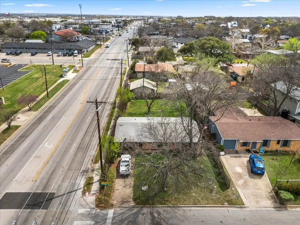 $350,000 | 7813 Northwest Drive, Austin, TX 78757