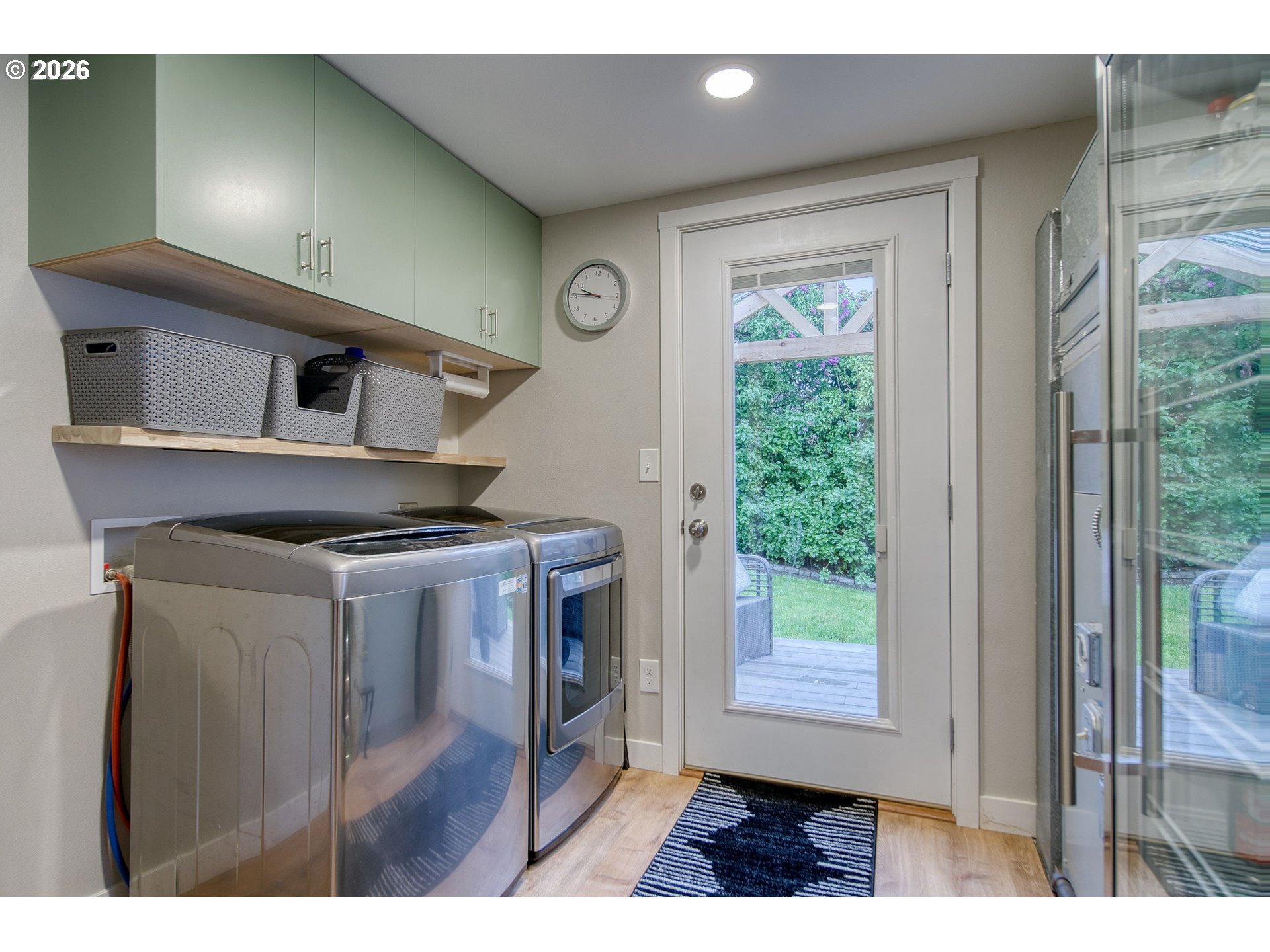 274 North 3rd Street St. Helens, OR 97051 - Photo 24 of 30 a kitchen with a stove and a microwave