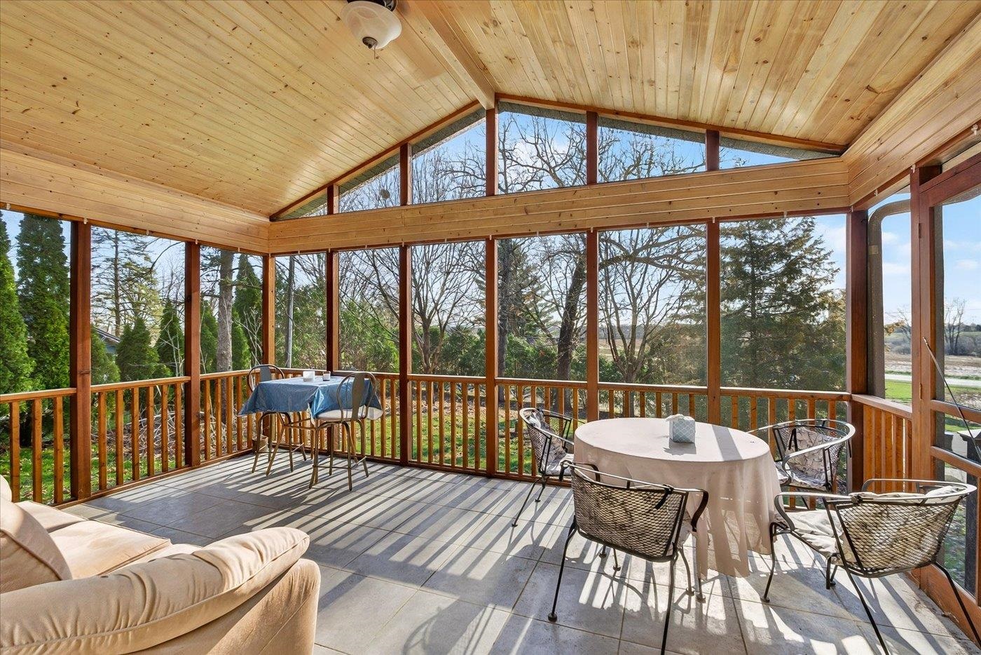 6097 Hellenbrand Road Waunakee, WI 53597 - Photo 5 of 58
