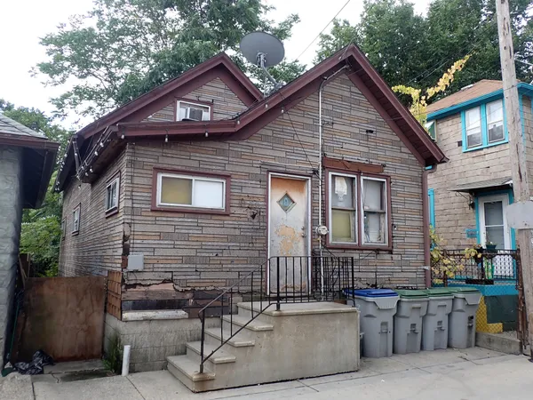 $86,300 | 1236 East Scott Street, Milwaukee, WI 53204