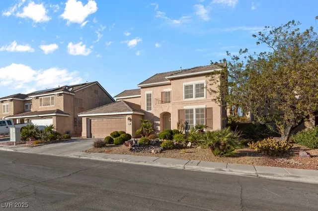 $2,200 | 9570 Teton Vista Avenue, Las Vegas, NV 89117