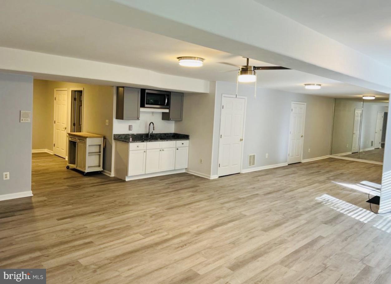 10581 Pineview Road Manassas, VA 20111 - Photo 5 of 16