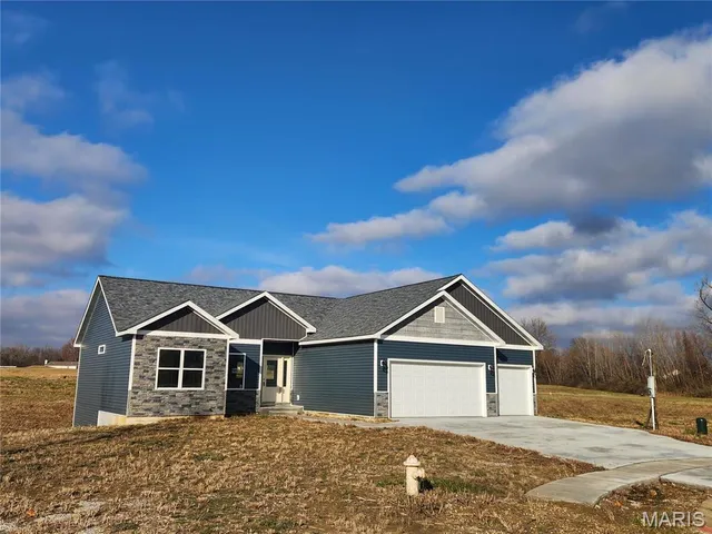 $310,000 | 9105 Birchwood Court, Fairview Heights, IL 62208