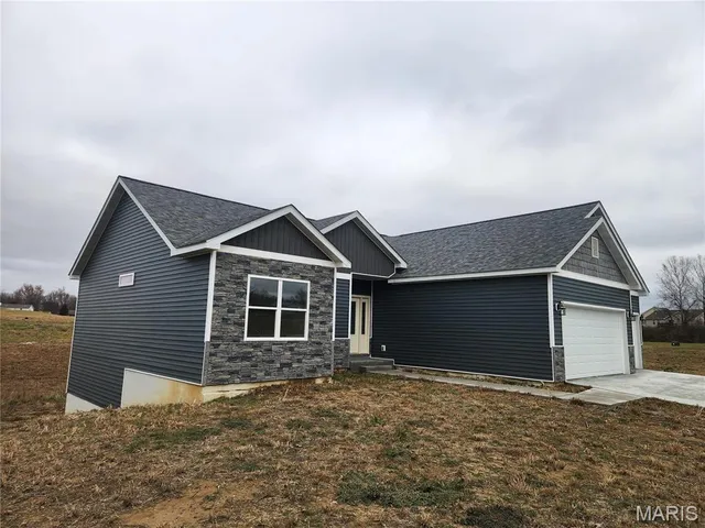 $310,000 | 9105 Birchwood Court, Fairview Heights, IL 62208