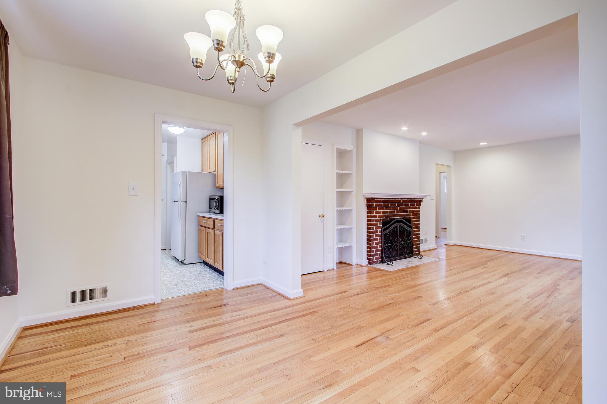 2420 Homestead Drive Silver Spring, MD 20902 - Photo 11 of 31 Spacious main living area