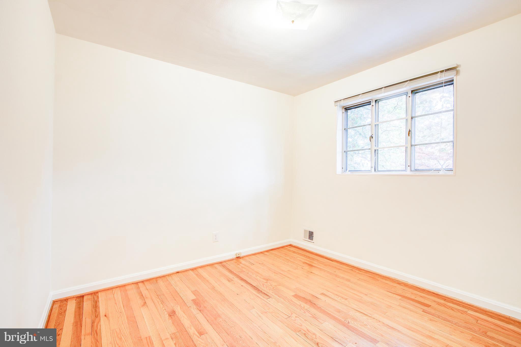 2420 Homestead Drive Silver Spring, MD 20902 - Photo 19 of 31 Bedroom 1
