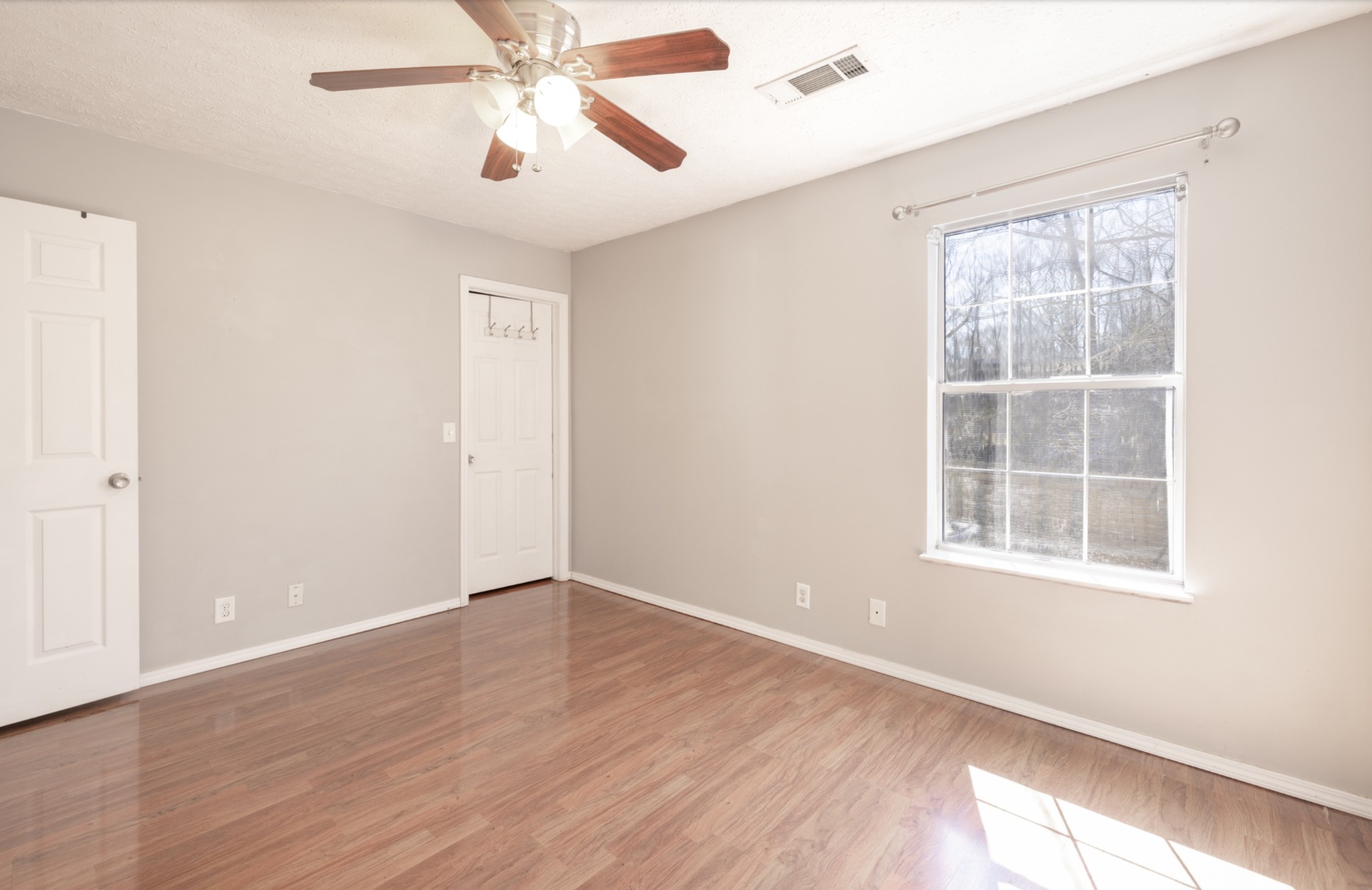 2341 Benay Road Nashville, TN 37214 - Photo 17 of 29