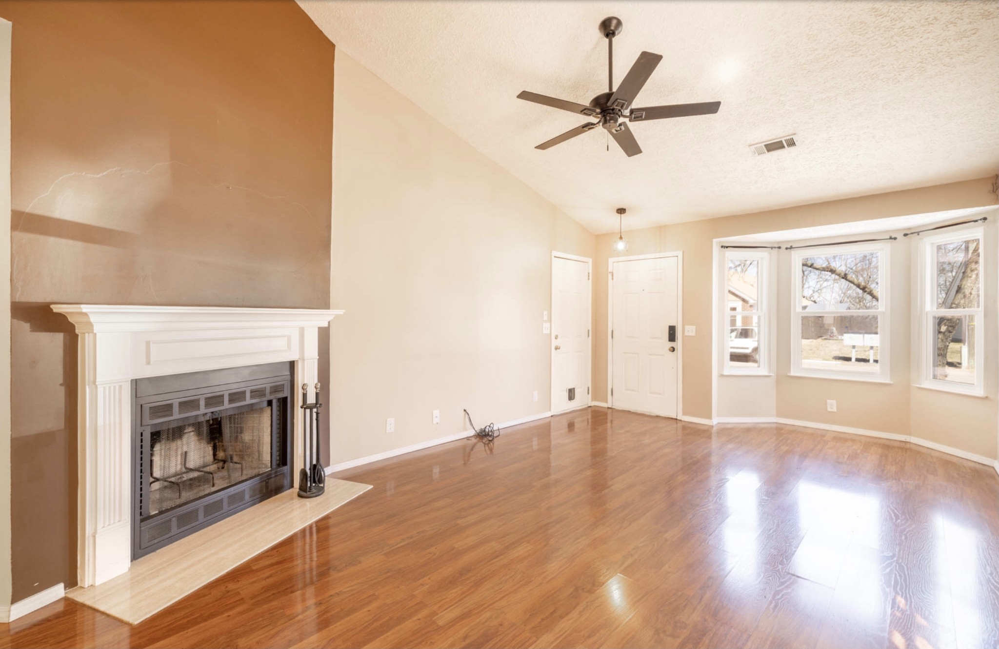 2341 Benay Road Nashville, TN 37214 - Photo 6 of 29