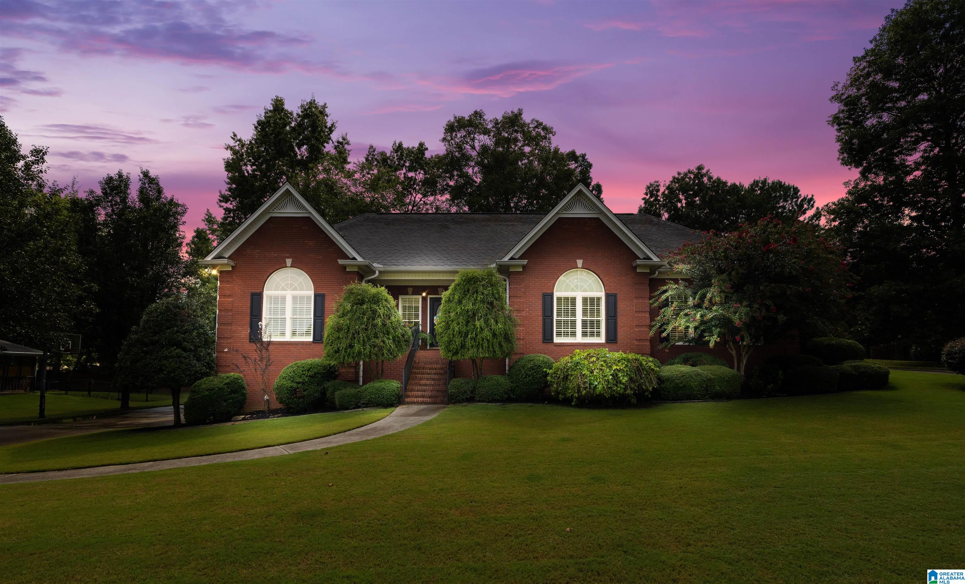 104 Azalea Trail Oneonta, AL 35121 - Photo 1 of 27