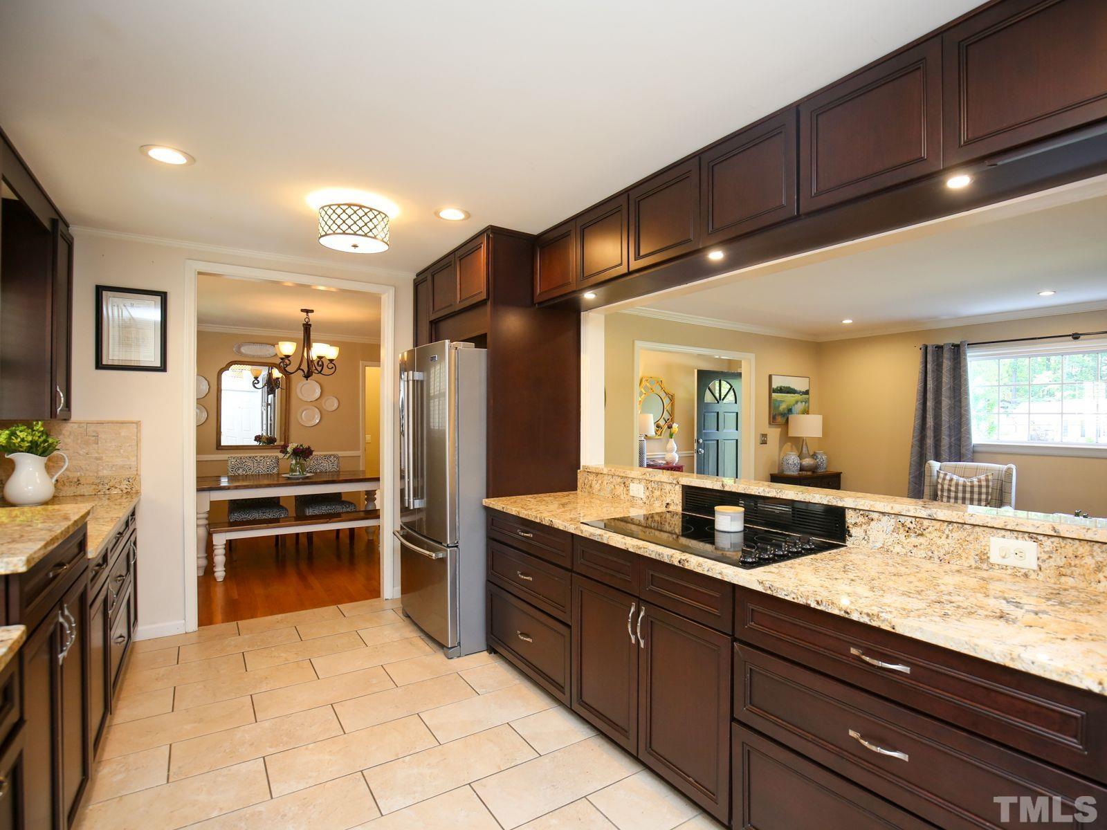 908 Temple Street Raleigh, NC 27609 - Photo 10 of 44 Gallery Image 10