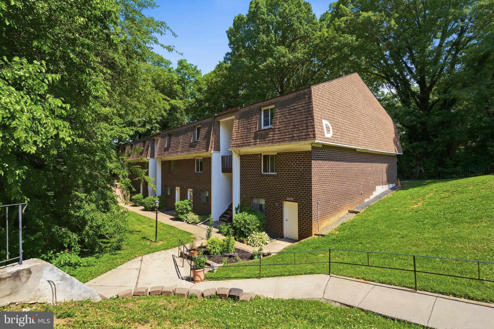 411 Stiles Avenue, Unit D10 Maple Shade, NJ 08052 - Photo 3 of 17