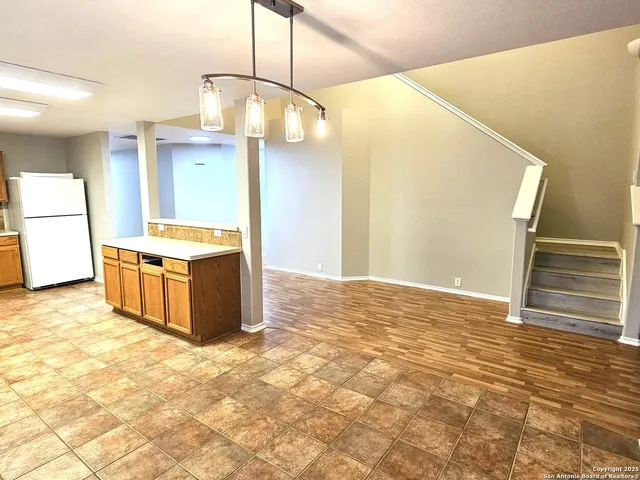 $2,000 | 1715 Mountain Brook, Schertz, TX 78154