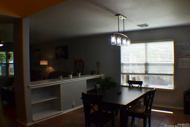 $2,000 | 1715 Mountain Brook, Schertz, TX 78154