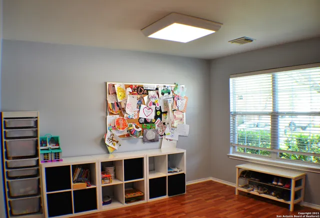 $2,000 | 1715 Mountain Brook, Schertz, TX 78154