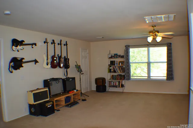 $2,000 | 1715 Mountain Brook, Schertz, TX 78154