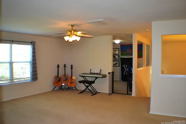 $2,000 | 1715 Mountain Brook, Schertz, TX 78154