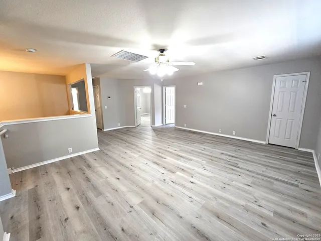 $2,000 | 1715 Mountain Brook, Schertz, TX 78154