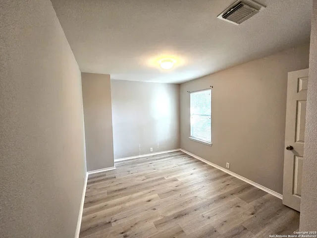 $2,000 | 1715 Mountain Brook, Schertz, TX 78154