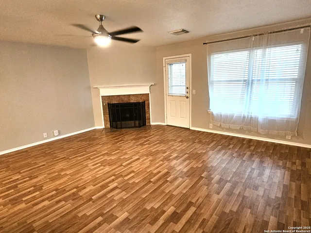 $2,000 | 1715 Mountain Brook, Schertz, TX 78154