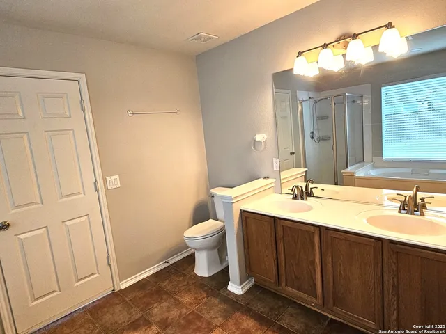 $2,000 | 1715 Mountain Brook, Schertz, TX 78154