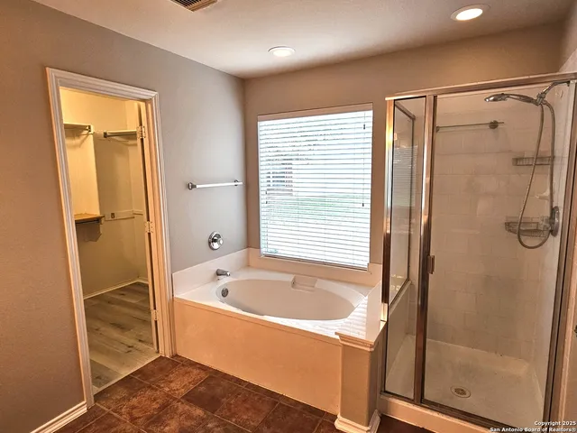 $2,000 | 1715 Mountain Brook, Schertz, TX 78154