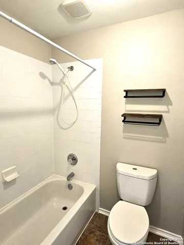 $2,000 | 1715 Mountain Brook, Schertz, TX 78154