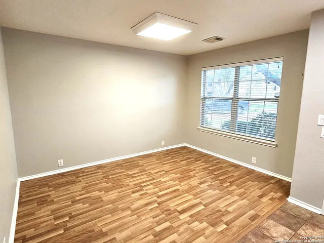 $2,000 | 1715 Mountain Brook, Schertz, TX 78154