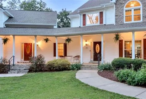 a view of outdoor space with a garden