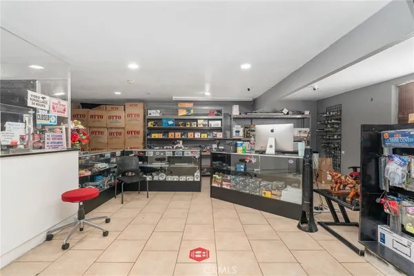 $1,000,000 | 10240 Atlantic Avenue, South Gate, CA 90280