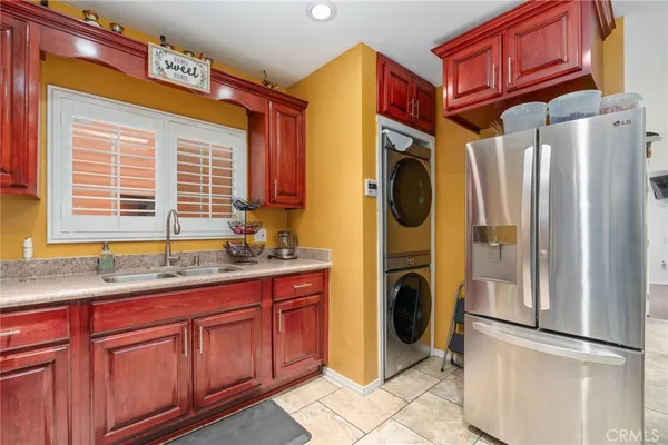 $1,000,000 | 10240 Atlantic Avenue, South Gate, CA 90280