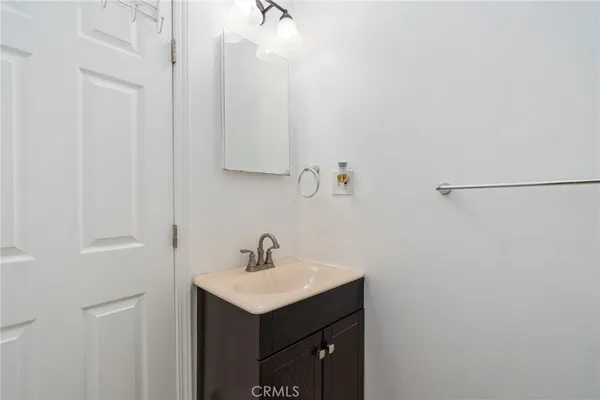 $1,000,000 | 10240 Atlantic Avenue, South Gate, CA 90280