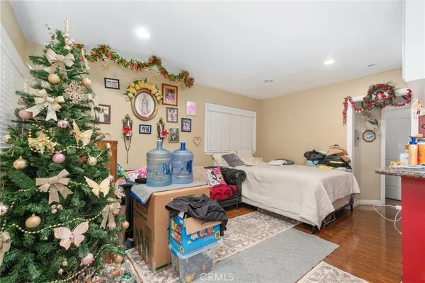 $1,000,000 | 10240 Atlantic Avenue, South Gate, CA 90280
