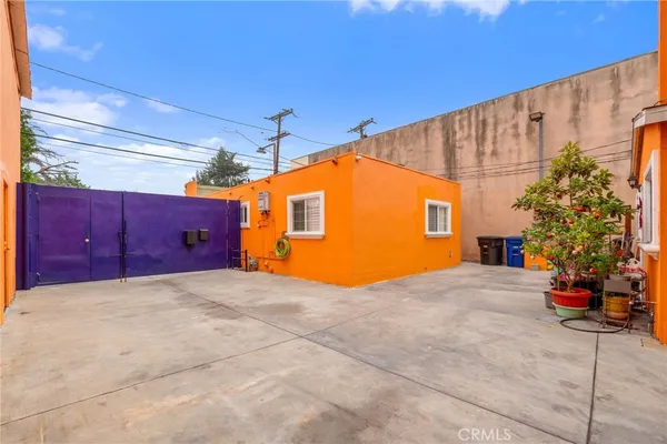 $1,000,000 | 10240 Atlantic Avenue, South Gate, CA 90280