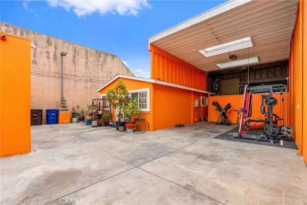 $1,000,000 | 10240 Atlantic Avenue, South Gate, CA 90280