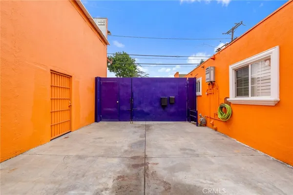 $1,000,000 | 10240 Atlantic Avenue, South Gate, CA 90280