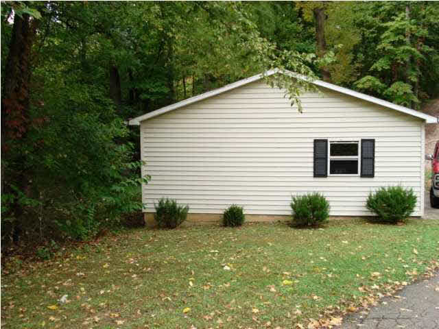 6588 Ferstel Road Newburgh, IN 47630 - Photo 3 of 16 Gallery Image 3