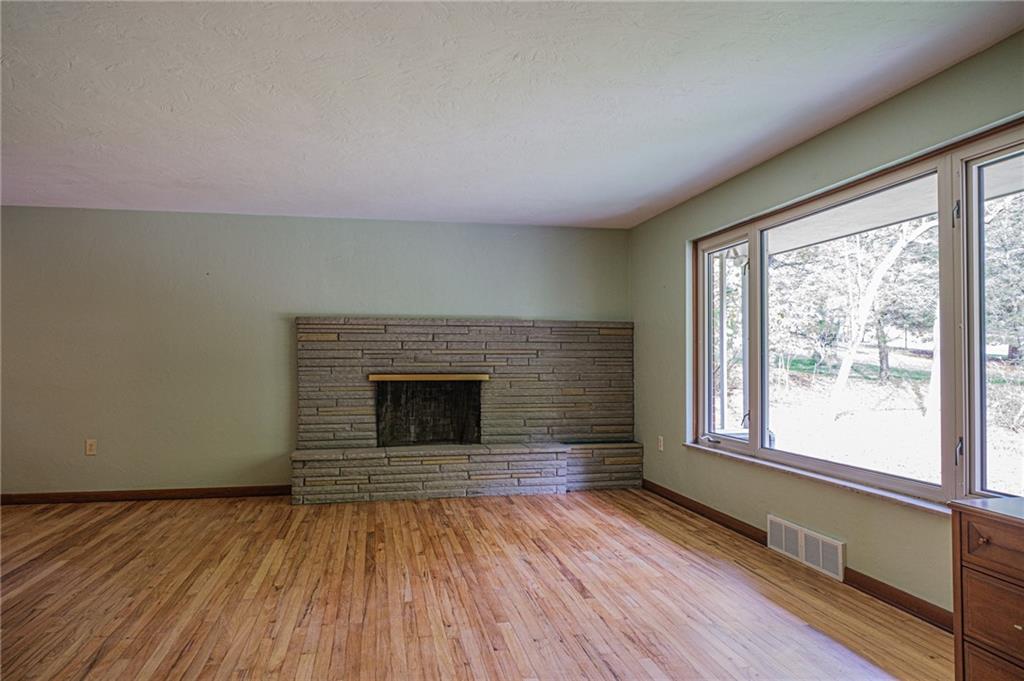 2299 Clearvue Road Pittsburgh, PA 15237 - Photo 13 of 38 Gallery Image 13