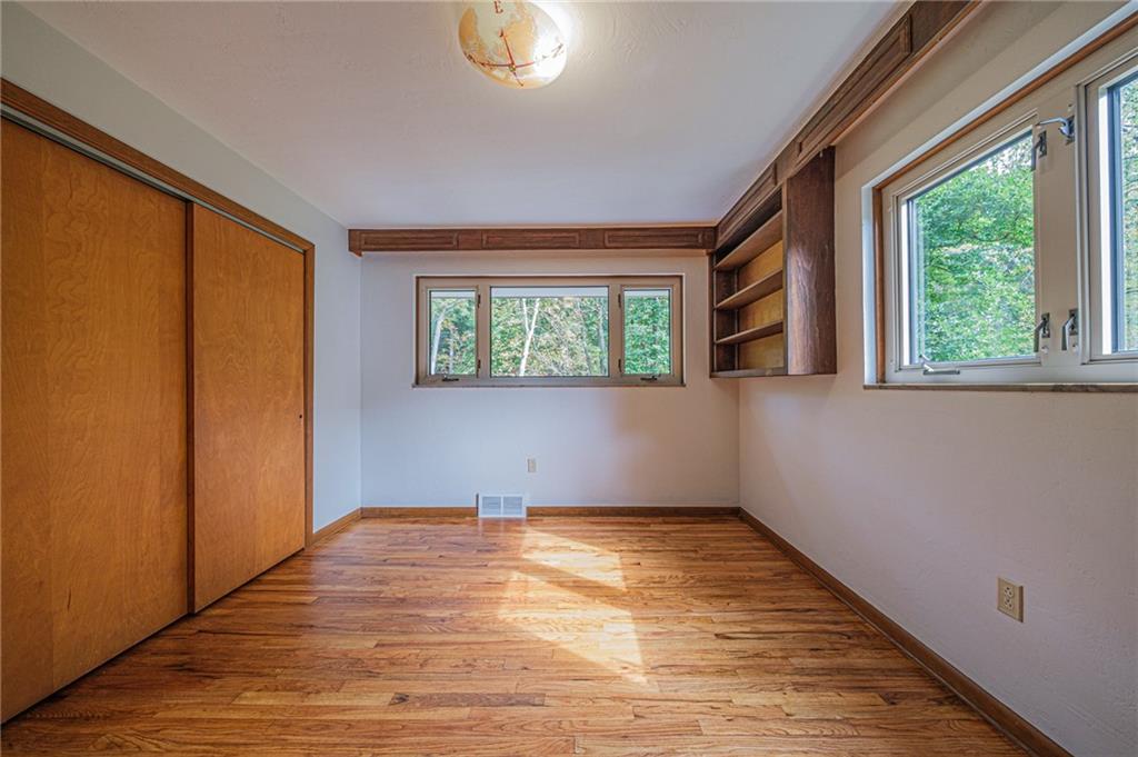 2299 Clearvue Road Pittsburgh, PA 15237 - Photo 32 of 38 Gallery Image 32
