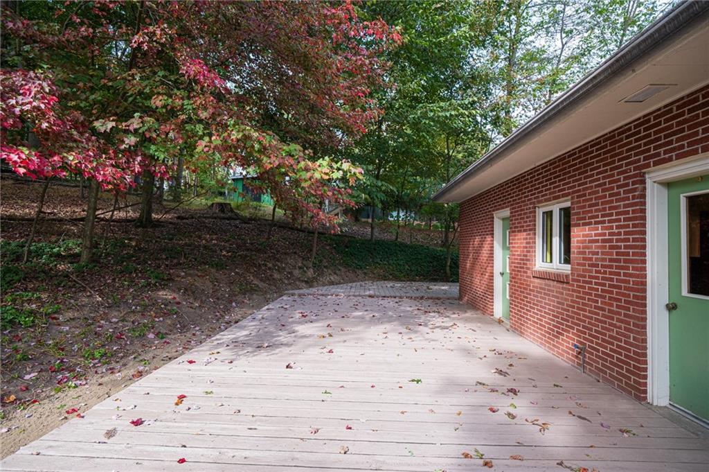 2299 Clearvue Road Pittsburgh, PA 15237 - Photo 4 of 38 Gallery Image 4