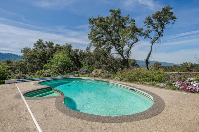 a view of an outdoor space and a yard