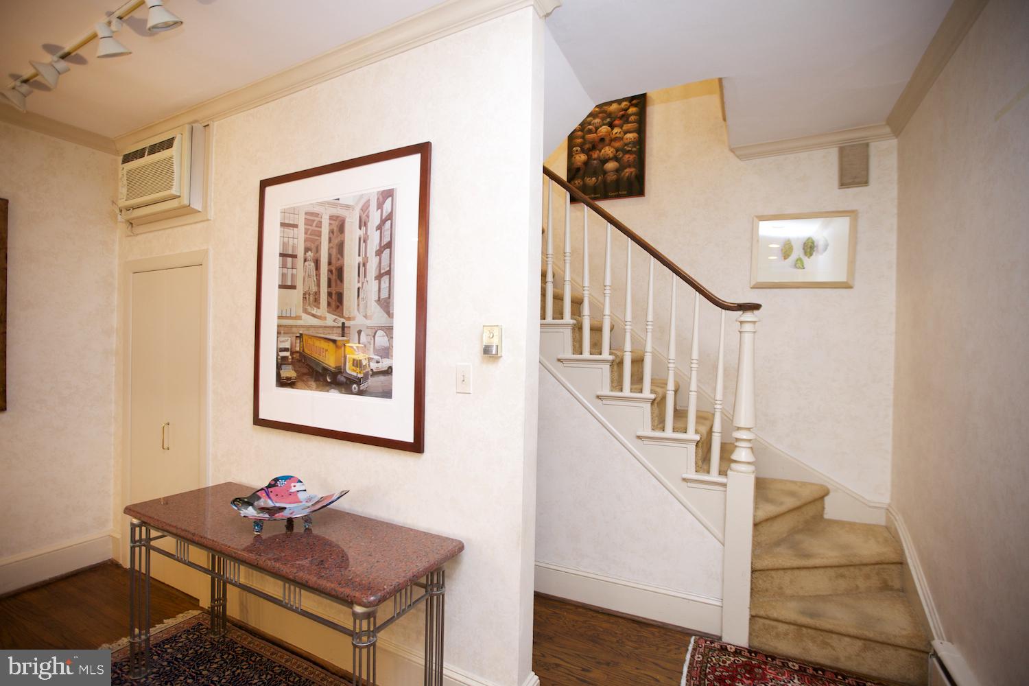2213 Rittenhouse Square Philadelphia, PA 19103 - Photo 8 of 32 Gallery Image 8